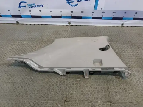 Обшивка задней левой стойки Kia Sportage 3 SL 858503U100ED