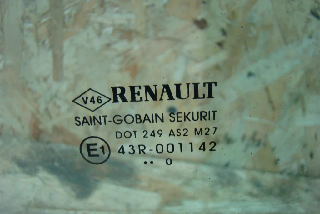 Renault Megane 3 Стекло двери задней левой - миниатюра 4