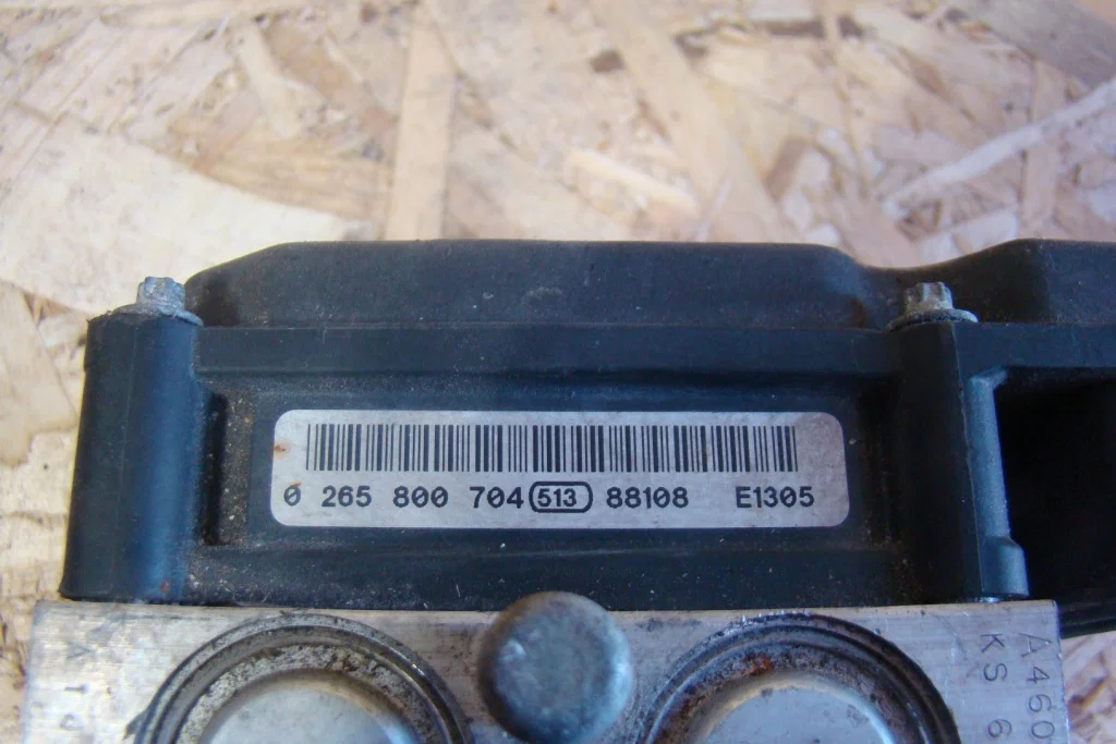 Subaru Impreza (G12) Блок ABS (насос) - миниатюра 4