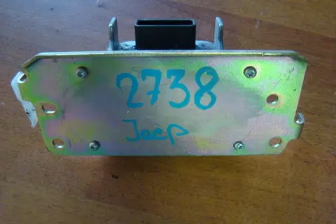Блок управления AIR BAG Jeep Liberty / Cherokee KJ, 56009899AC, б/у