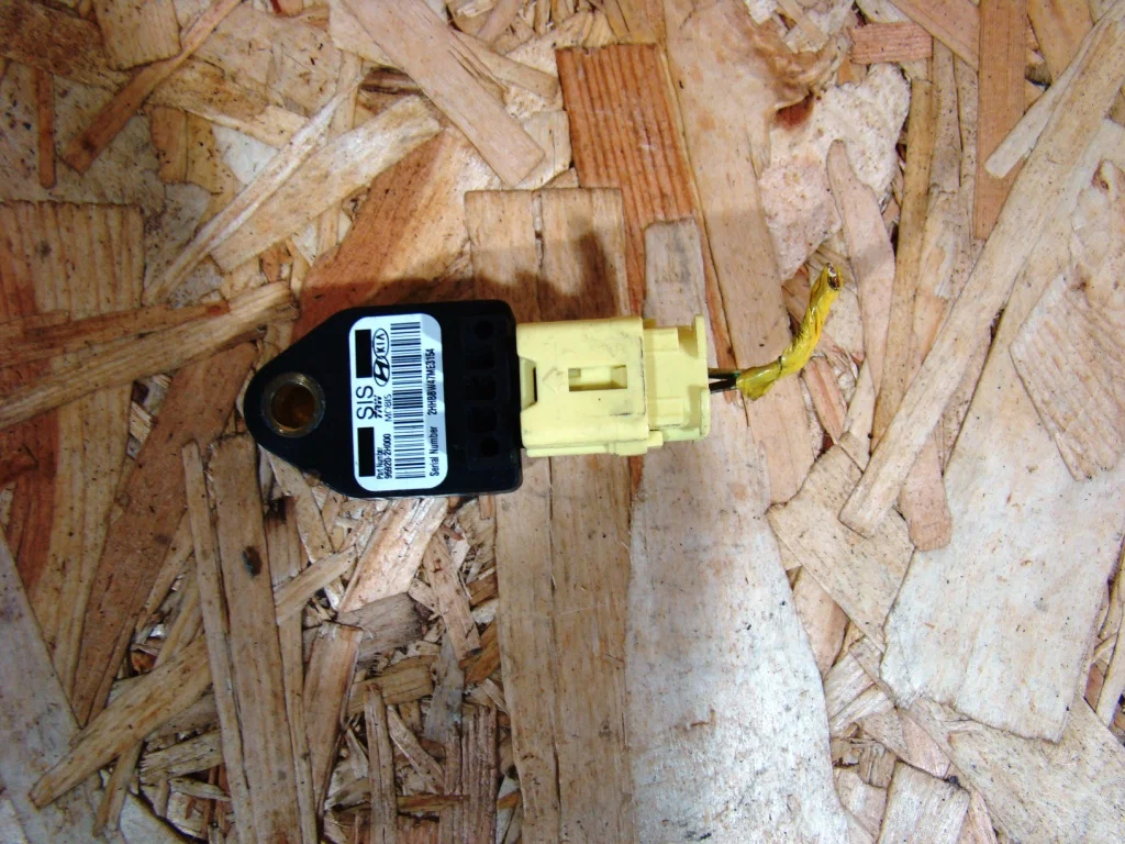 Hyundai Getz Датчик AIR BAG боковой - миниатюра 2