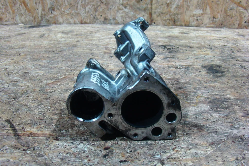 Nissan Qashqai J10 Воздуховод EGR - миниатюра 2