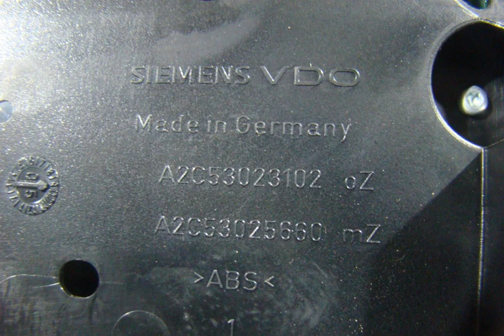 VW Golf 5 Панель приборов 1.9 TDI - миниатюра 6