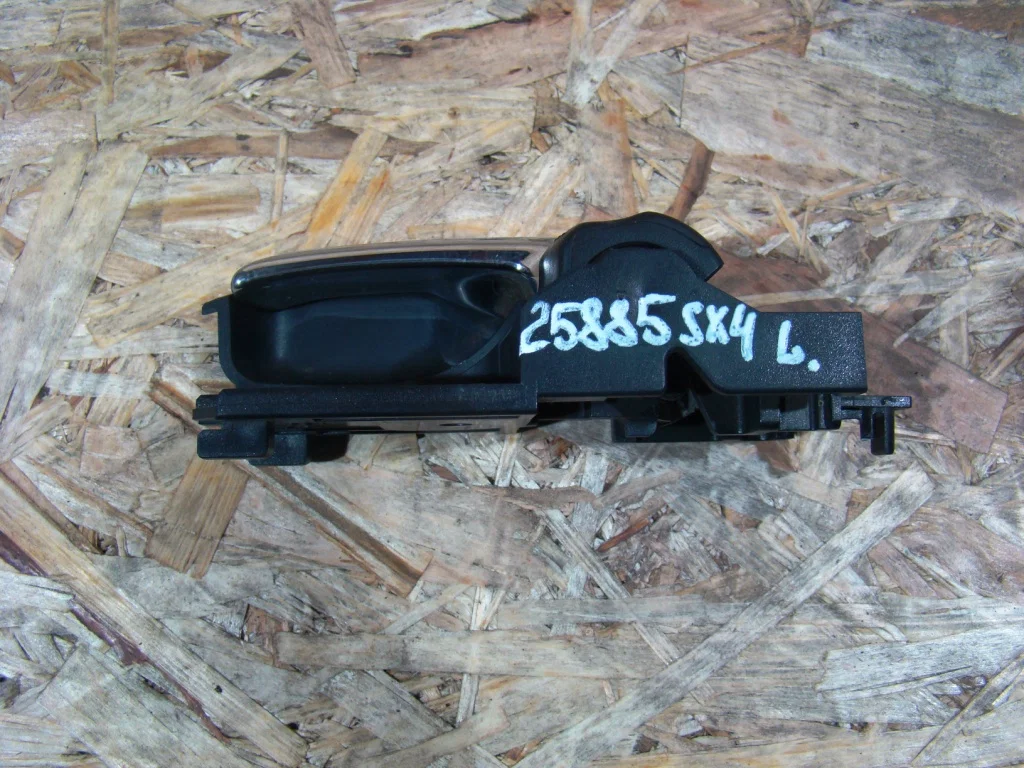Suzuki SX4 Ручка двери внутренняя левая - миниатюра 2