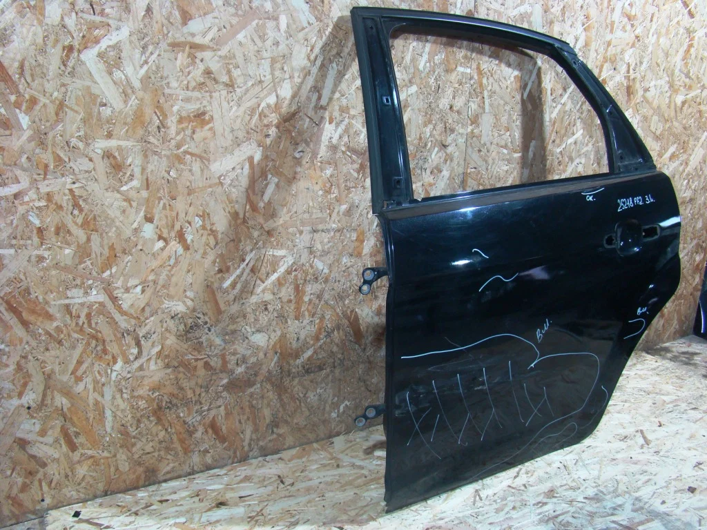Ford Focus 2 Дверь задняя левая - миниатюра 2