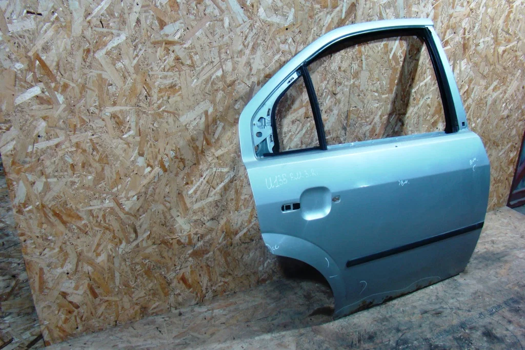 Ford Mondeo 3 Дверь задняя правая - миниатюра 2
