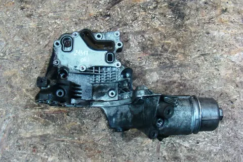 Кронштейн масляного фильтра Chevrolet Orlando / Captiva / Opel Antara 2.0 D (Z20D1), 25183556