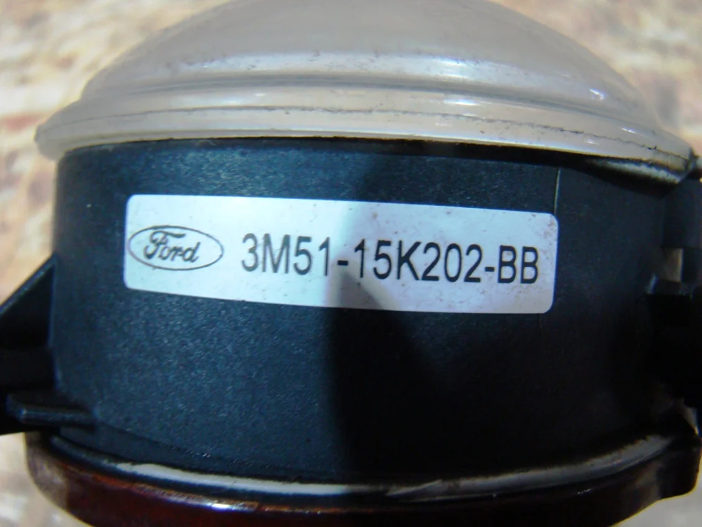 Ford Kuga 1 Фара противотуманная левая - миниатюра 6