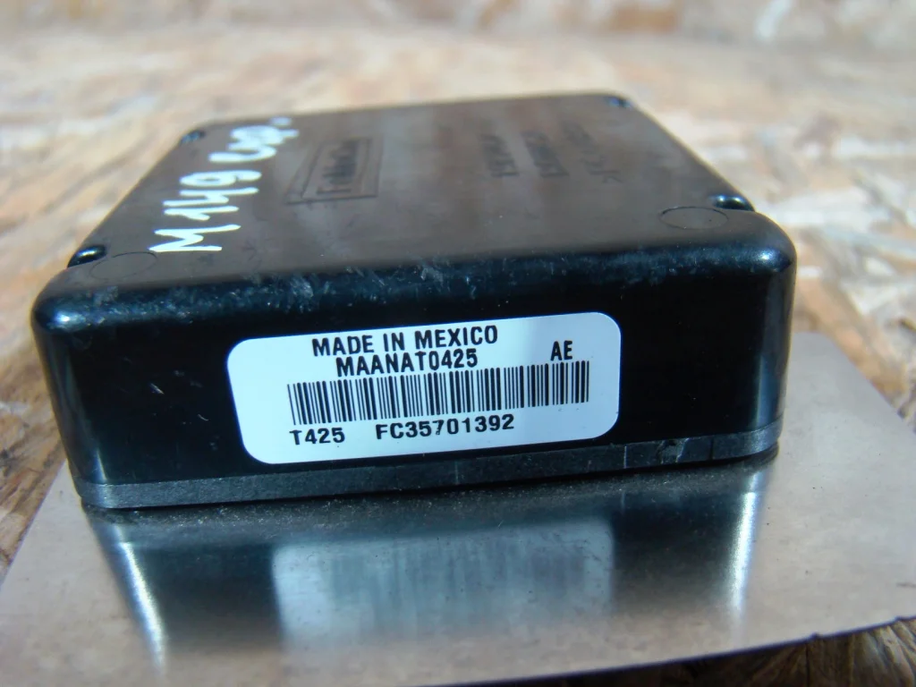 Ford Explorer Антенна GPS - миниатюра 4