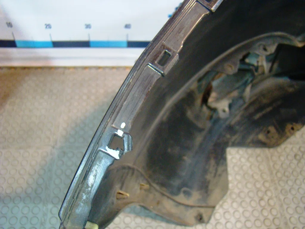 Nissan Qashqai J10 Бампер передний оригинал б/у - миниатюра 10
