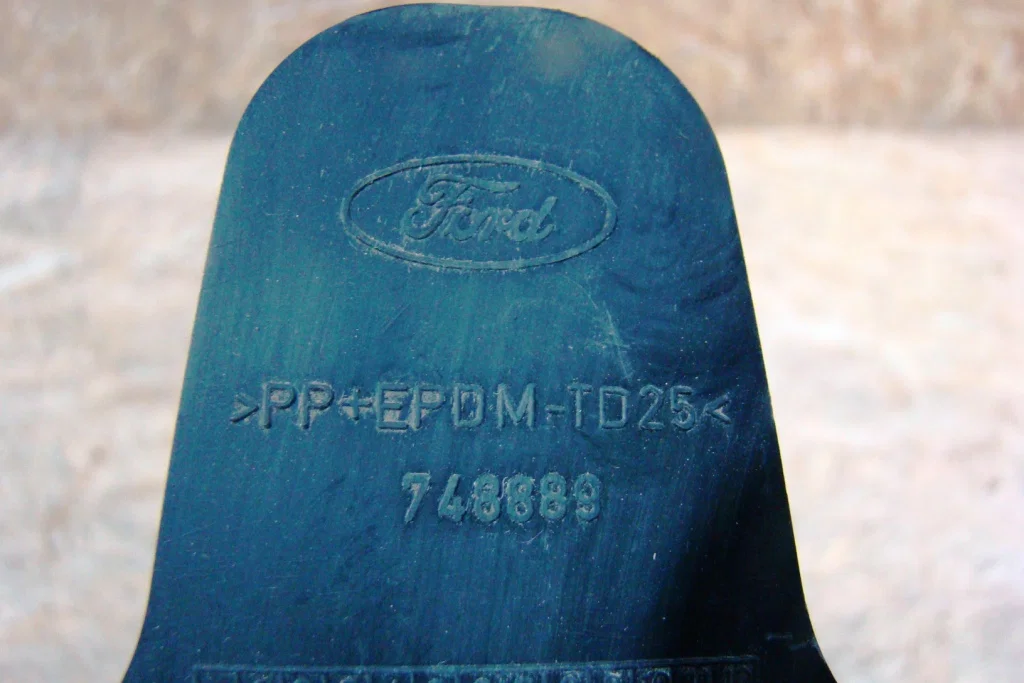 Ford Fusion Кожух рулевой колонки - миниатюра 2