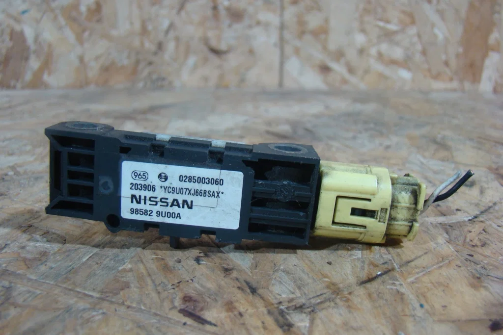 Nissan Note E11 Датчик AIR BAG - миниатюра 2