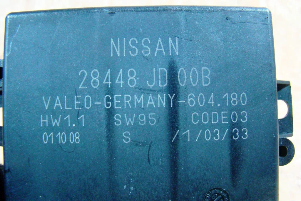 Nissan Qashqai J10 Блок управления парктроником - миниатюра 2
