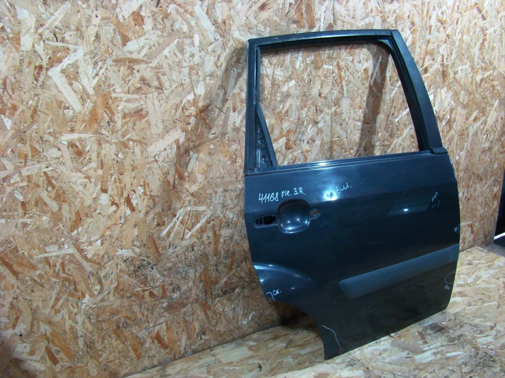 Ford Fiesta 5 Дверь задняя правая - миниатюра 2
