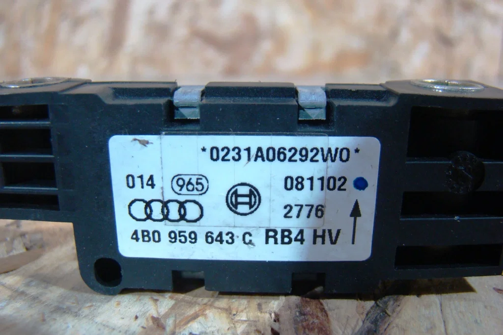 VW Touareg Датчик AIR BAG - миниатюра 2