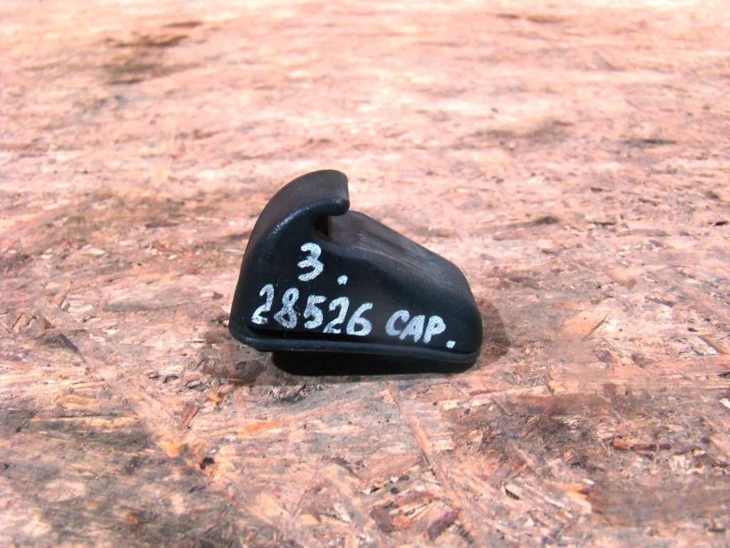Chevrolet Captiva Кронштейн стеклоочистителя - изображение 1