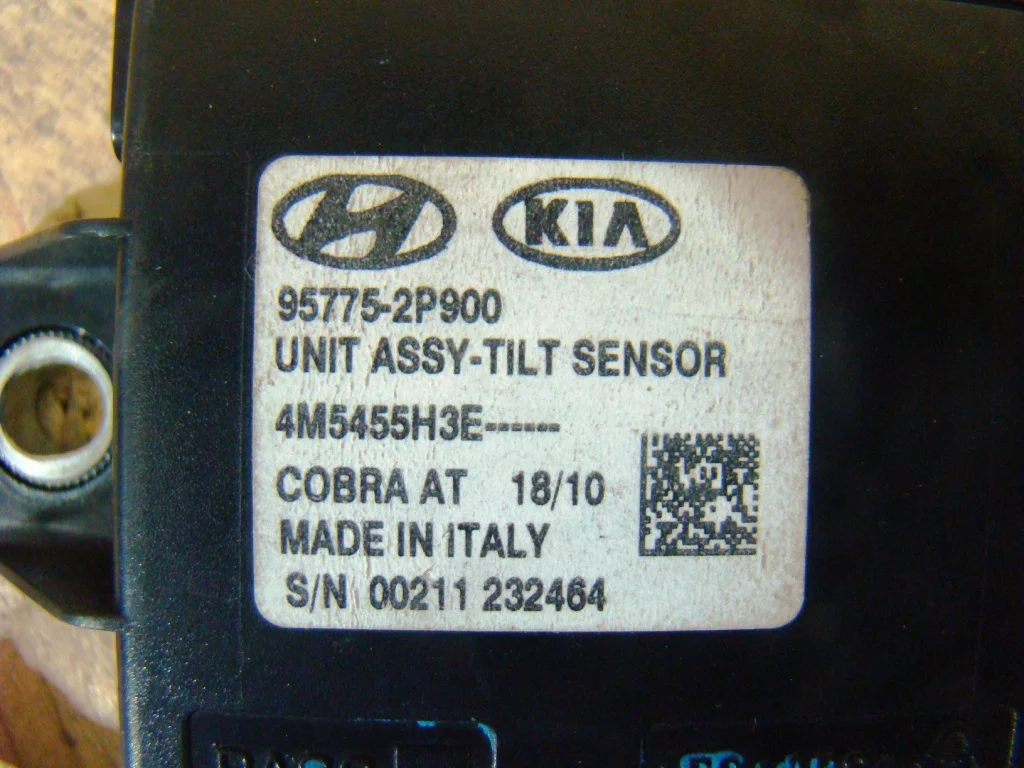 KIA Sorento 2 XM Блок комфорта - миниатюра 2