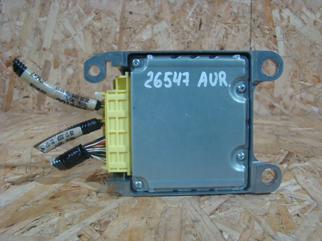 Toyota Auris E15 Блок управления AIR BAG - миниатюра 6