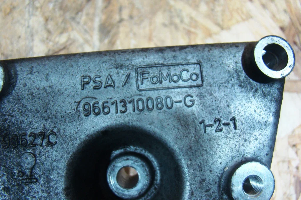 Freelander 2 Кронштейн генератора - миниатюра 3