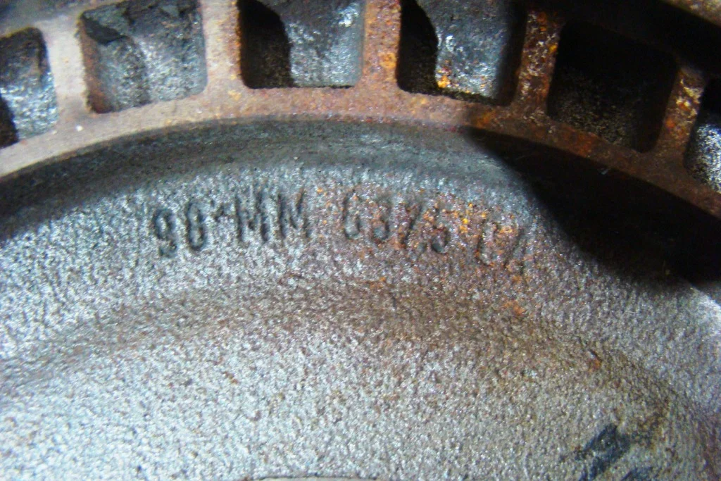 Ford Focus 2 Маховик 1.4-1.6 - миниатюра 4