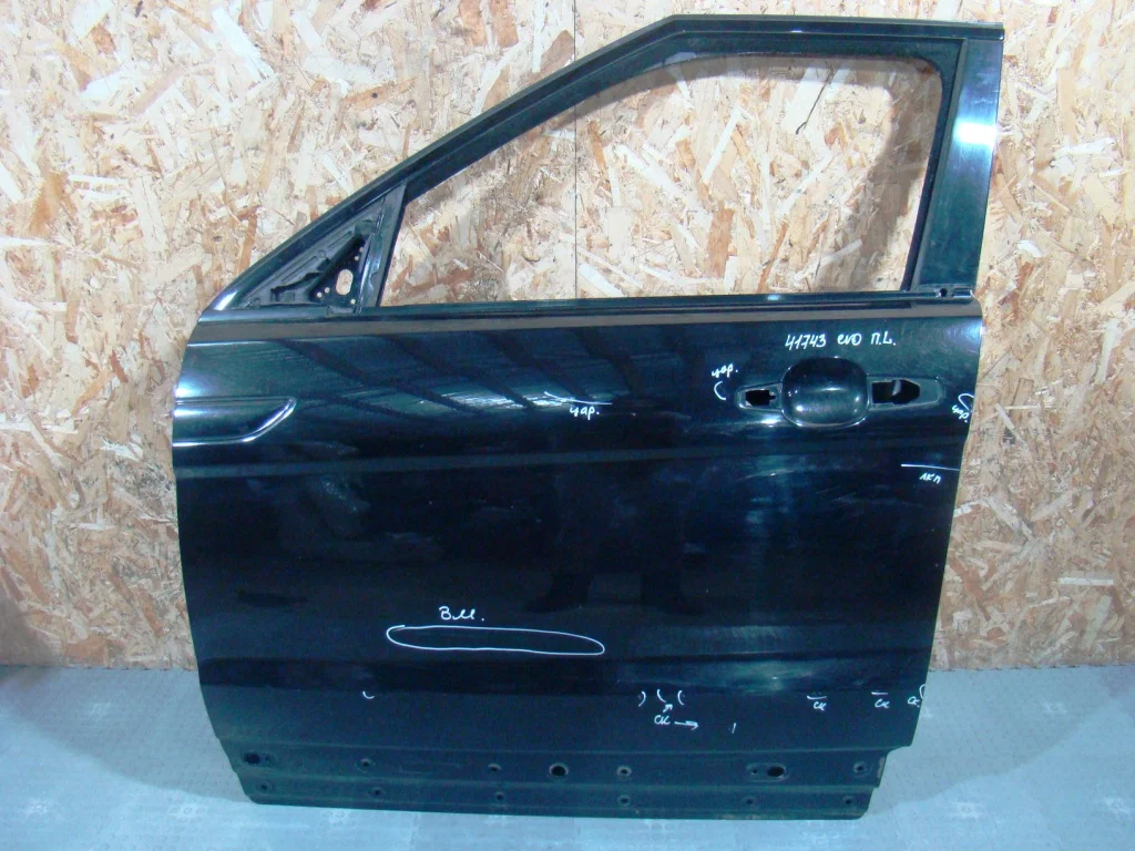 Дверь передняя левая Range Rover Evoque LR028553, б/у - изображение 1