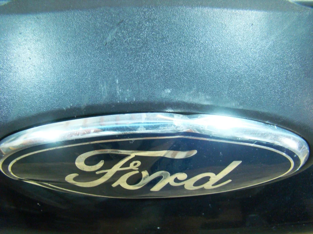 Ford Focus 3 Бампер передний - миниатюра 5
