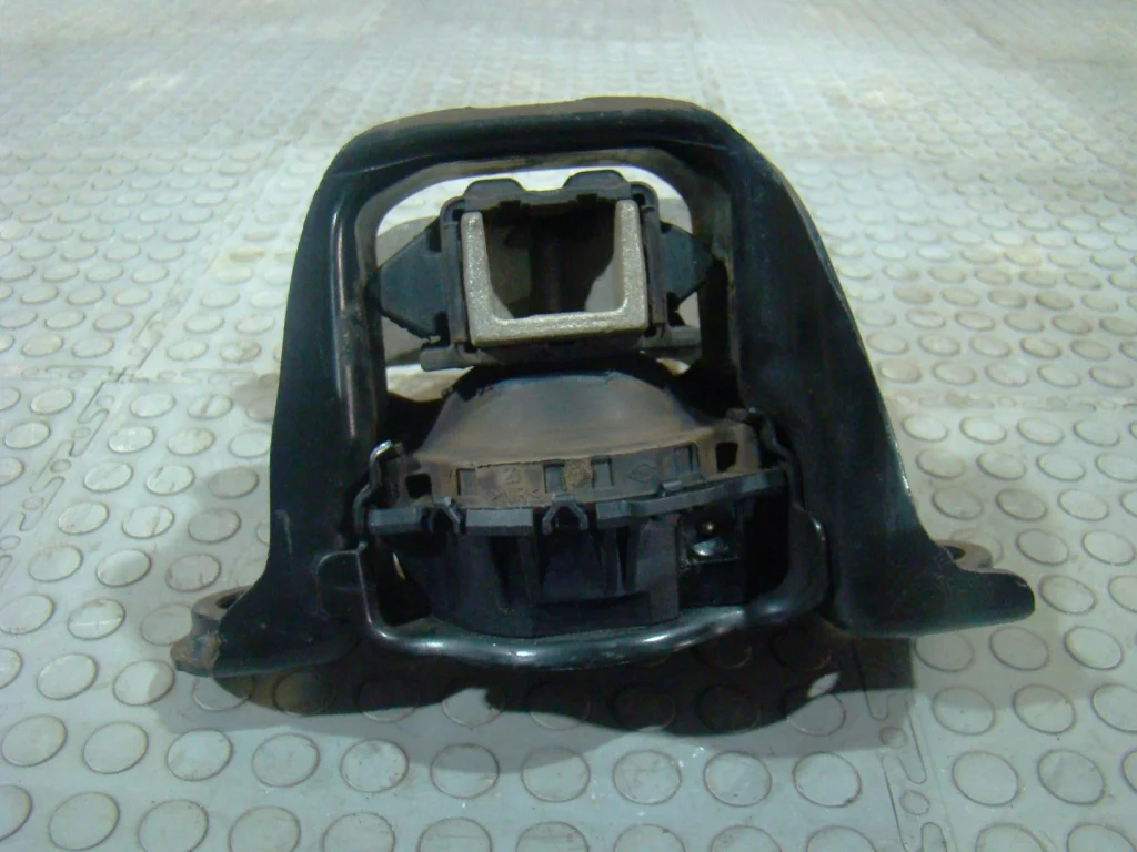 Nissan Qashqai J11 Опора двигателя правая 1.2T - миниатюра 2