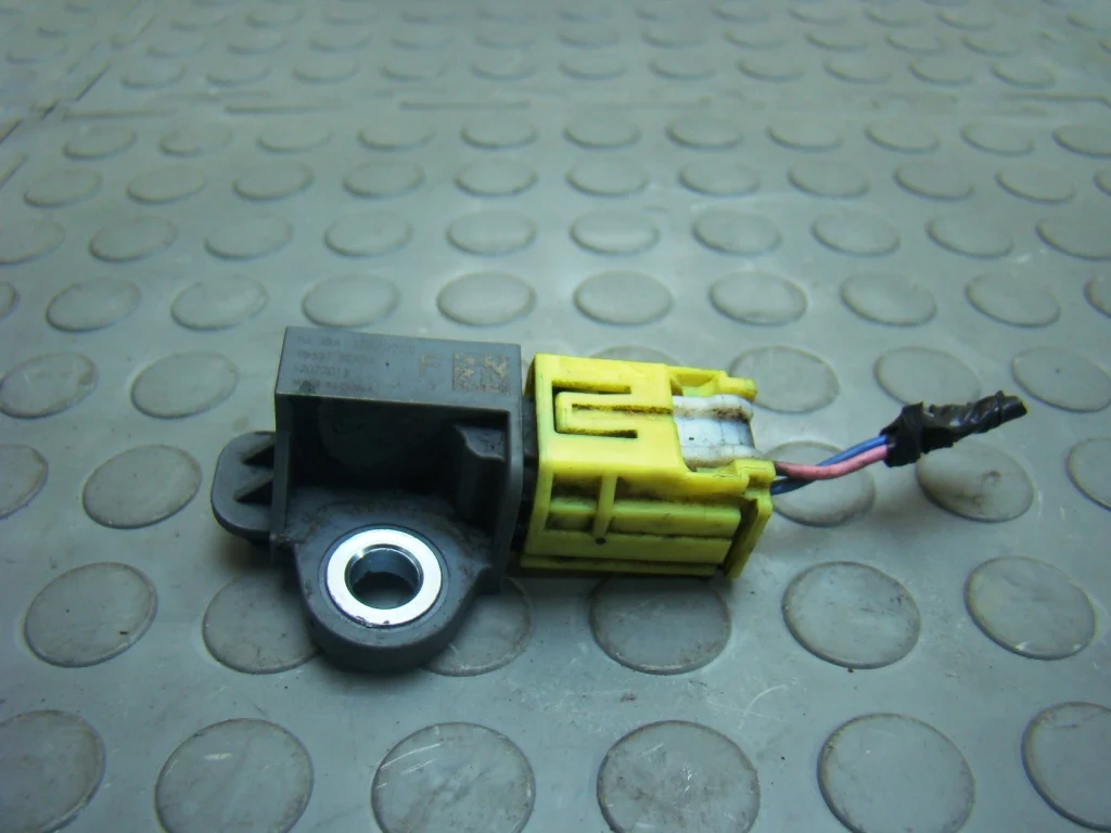 Nissan Qashqai J11 Датчик AIR BAG - миниатюра 3