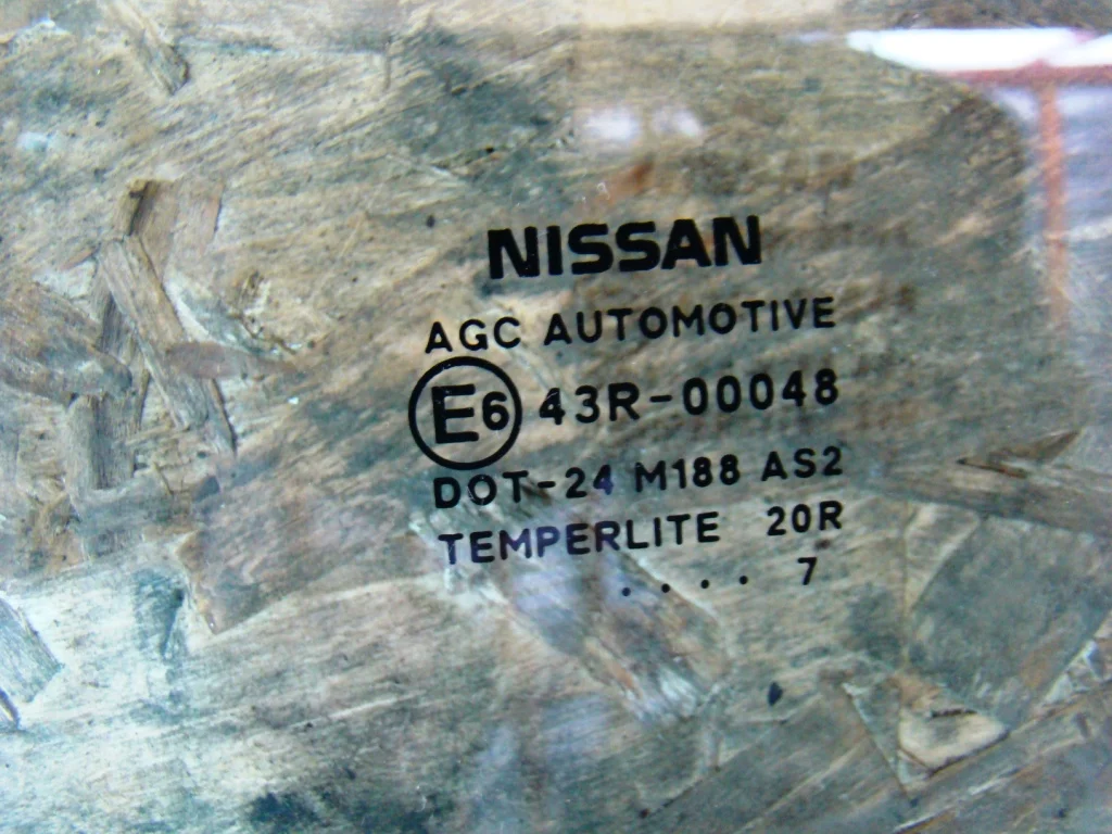 Nissan Qashqai J10 Стекло двери задней левой - миниатюра 2