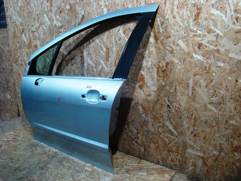 Дверь передняя левая Peugeot 308 9002AW, б/у - миниатюра 3