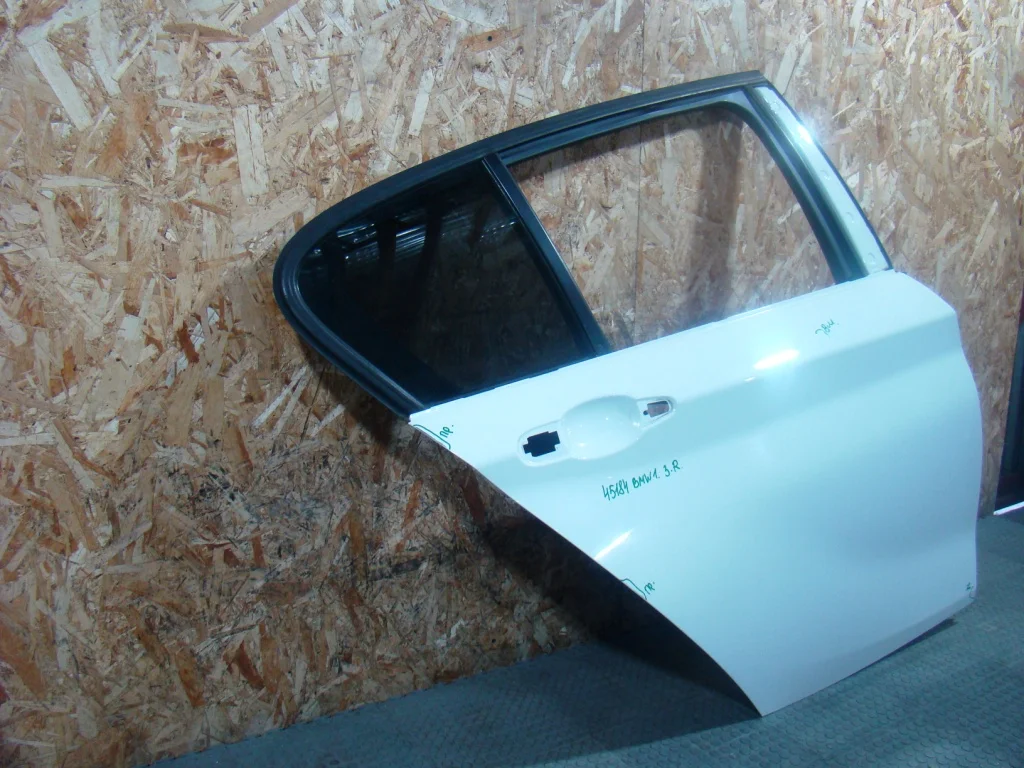 BMW 1 F20 Дверь задняя правая - миниатюра 2
