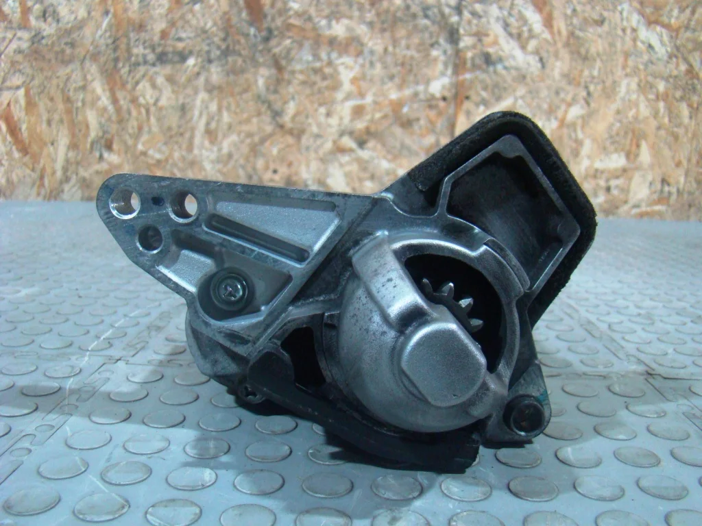 Nissan Qashqai J11 Стартер - миниатюра 3