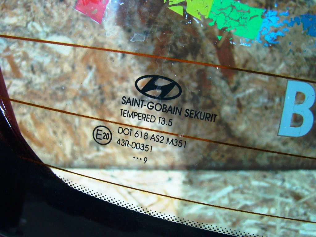 Hyundai i30 Дверь багажника со стеклом - миниатюра 7