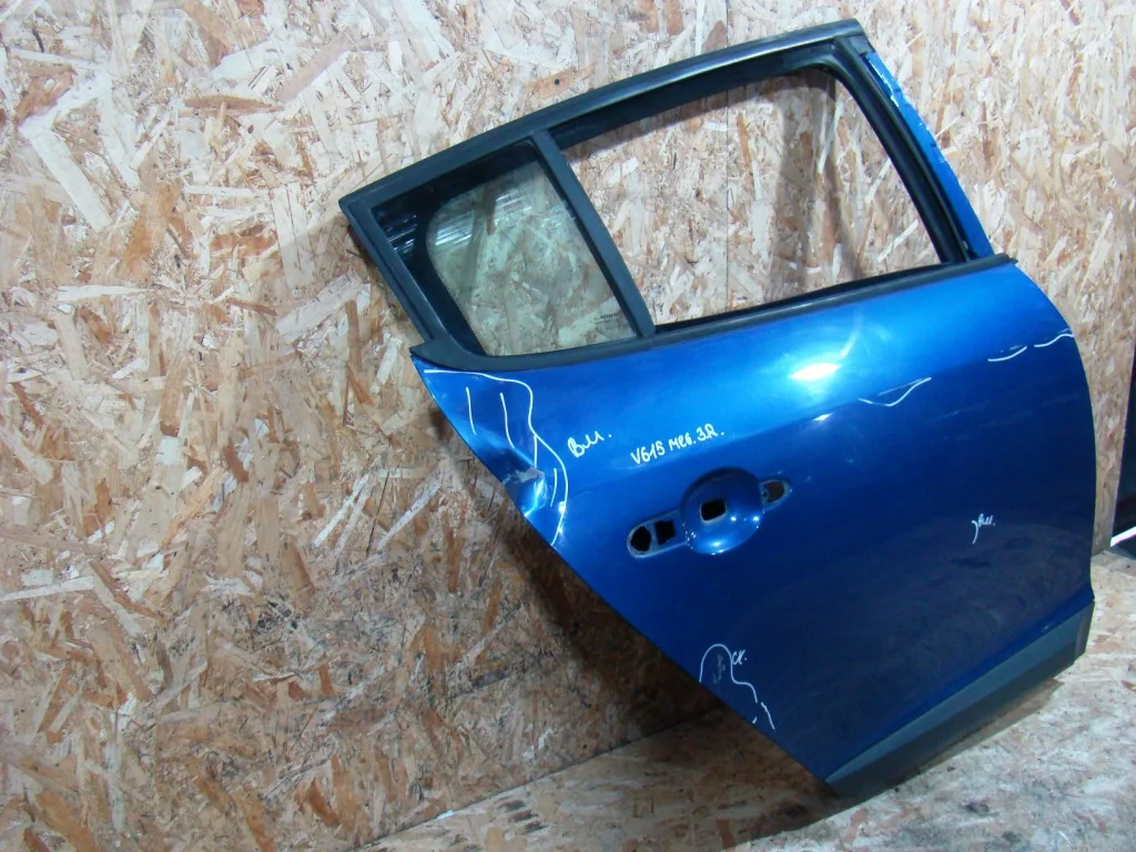 Renault Megane 3 Дверь задняя правая - миниатюра 2