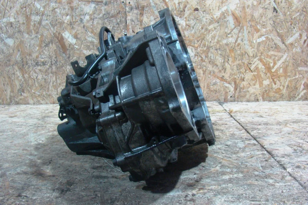 Nissan X-Trail T31 МКПП 2.0 TD M9R - миниатюра 5
