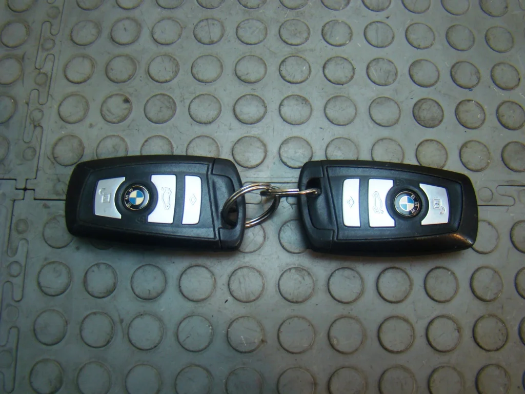 BMW X3 F25 Ключ зажигания - миниатюра 2