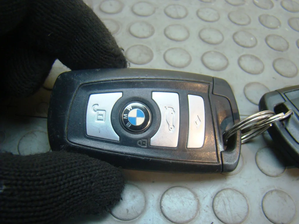 BMW X3 F25 Ключ зажигания - миниатюра 4