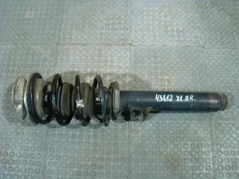 Амортизатор передний правый BMW X1 E84, в сборе, 31316789574, б/у