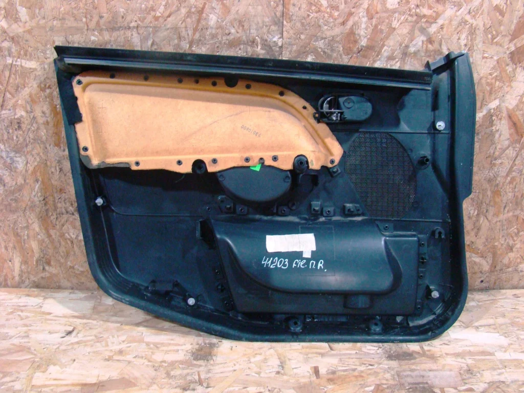 Ford Fiesta 5 Обшивка двери передней правой - миниатюра 5