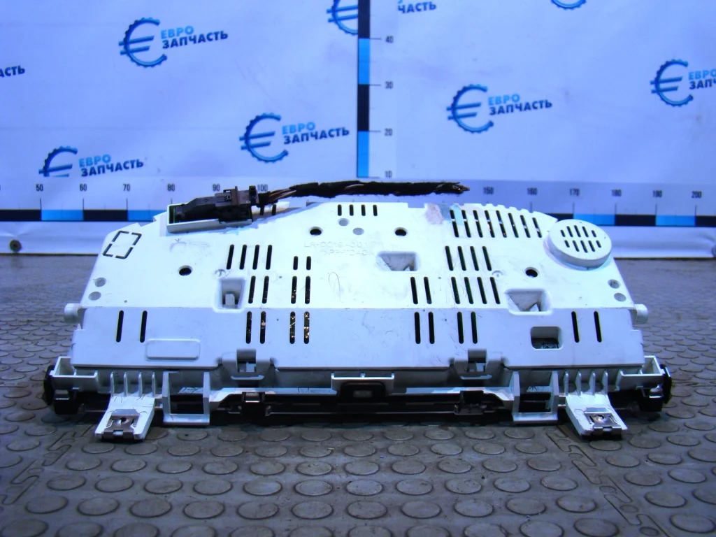 Freelander 2 Панель приборов - миниатюра 10