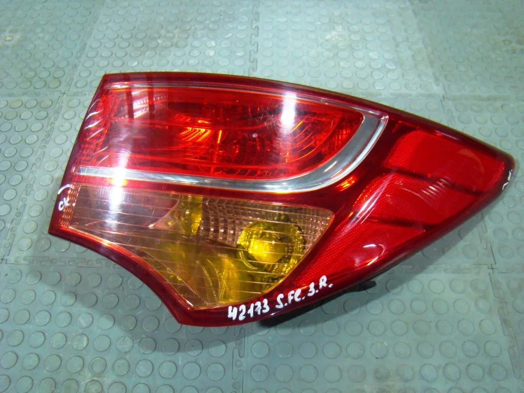 Hyundai Santa Fe DM Фонарь задний наружный правый - изображение 1