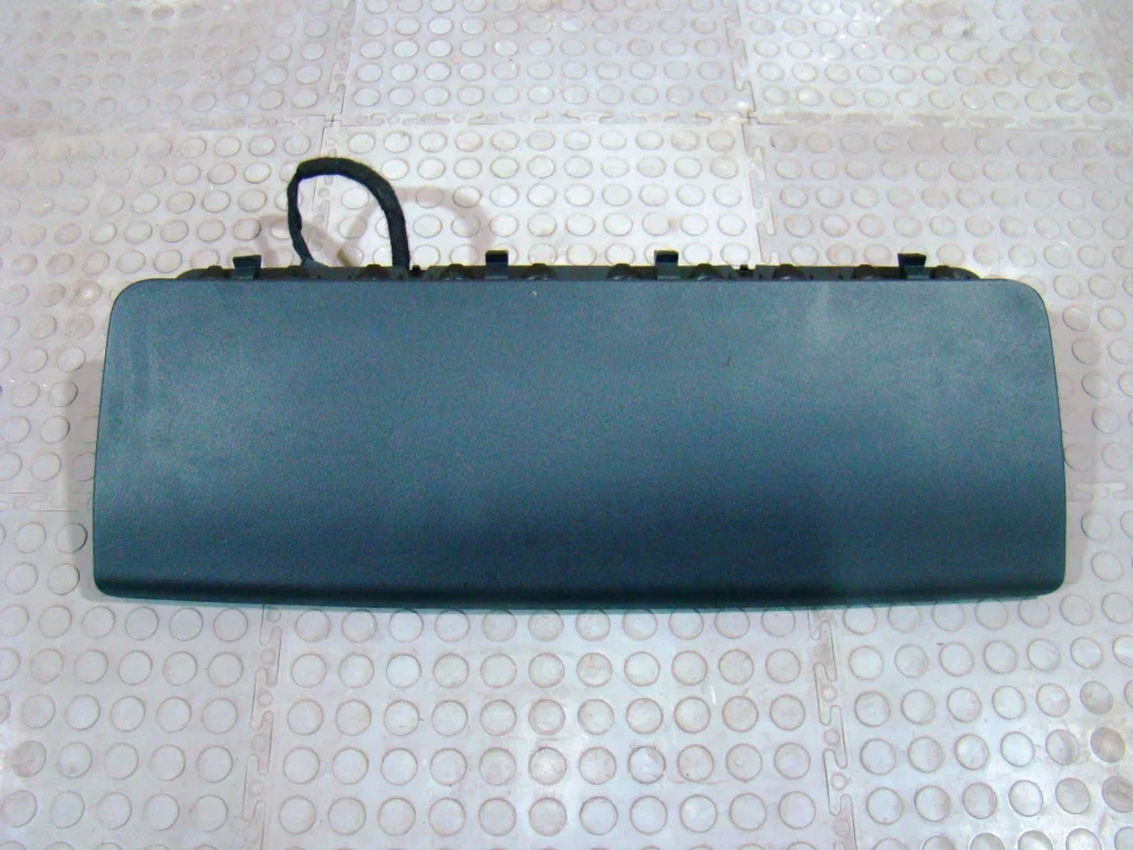 Range Rover Evoque Подушка безопасности для колен - изображение 1