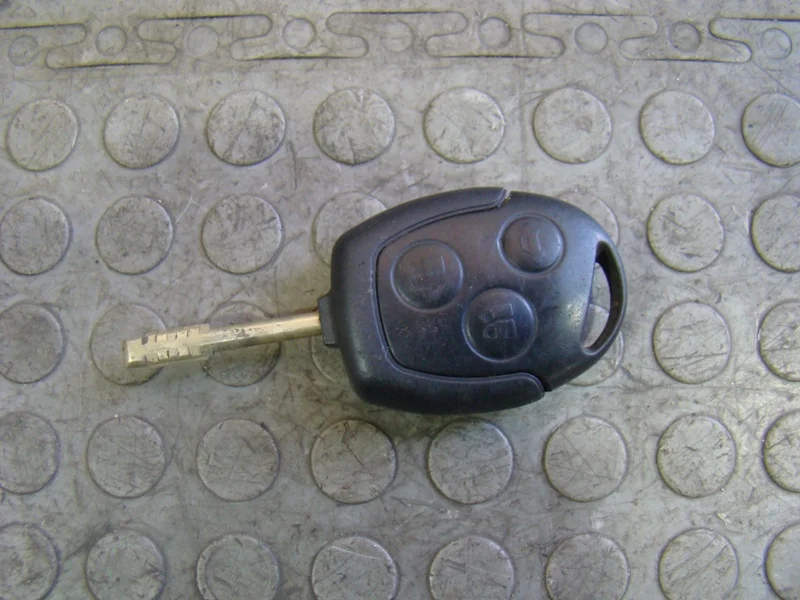 Ford Fiesta Ключ зажигания - миниатюра 2