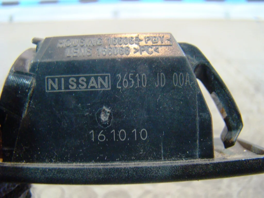 Nissan Qashqai J10 Фонарь подсветки номера - миниатюра 4