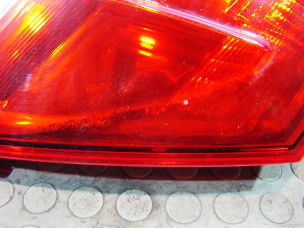 Nissan Qashqai J10 Фонарь задний наружный левый - миниатюра 6