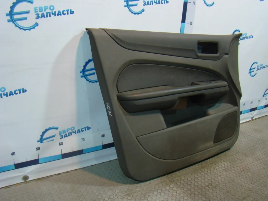 Ford Focus 2 Обшивка двери передней левой - миниатюра 2