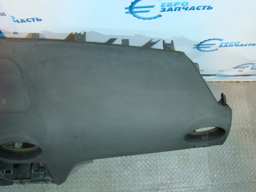 Ford Focus 2 Торпедо - миниатюра 7