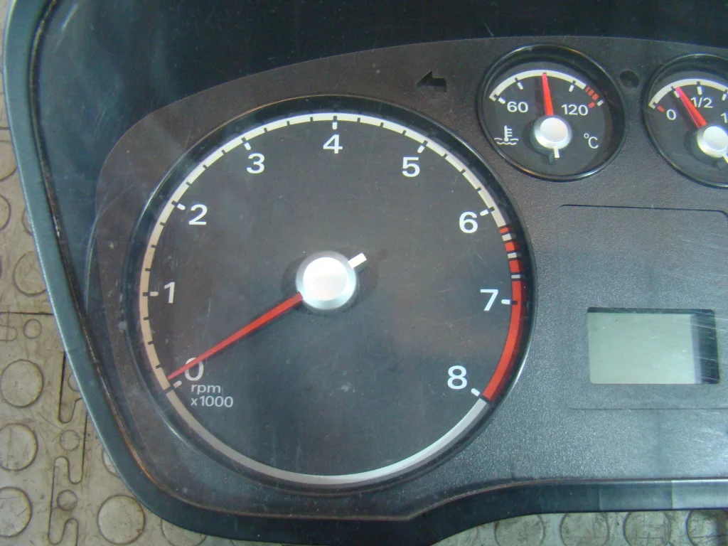 Ford Focus 2 Панель приборов - миниатюра 3