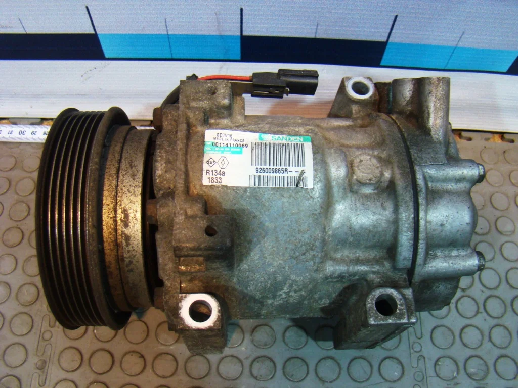 Nissan Qashqai J10 Компрессор кондиционера 1.5 K9K - миниатюра 3