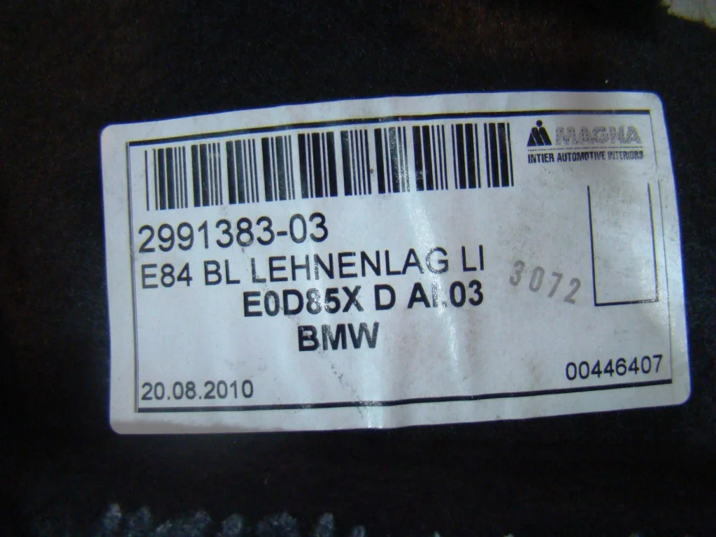 BMW X1 E84 Крышка багажного отделения левая - миниатюра 3